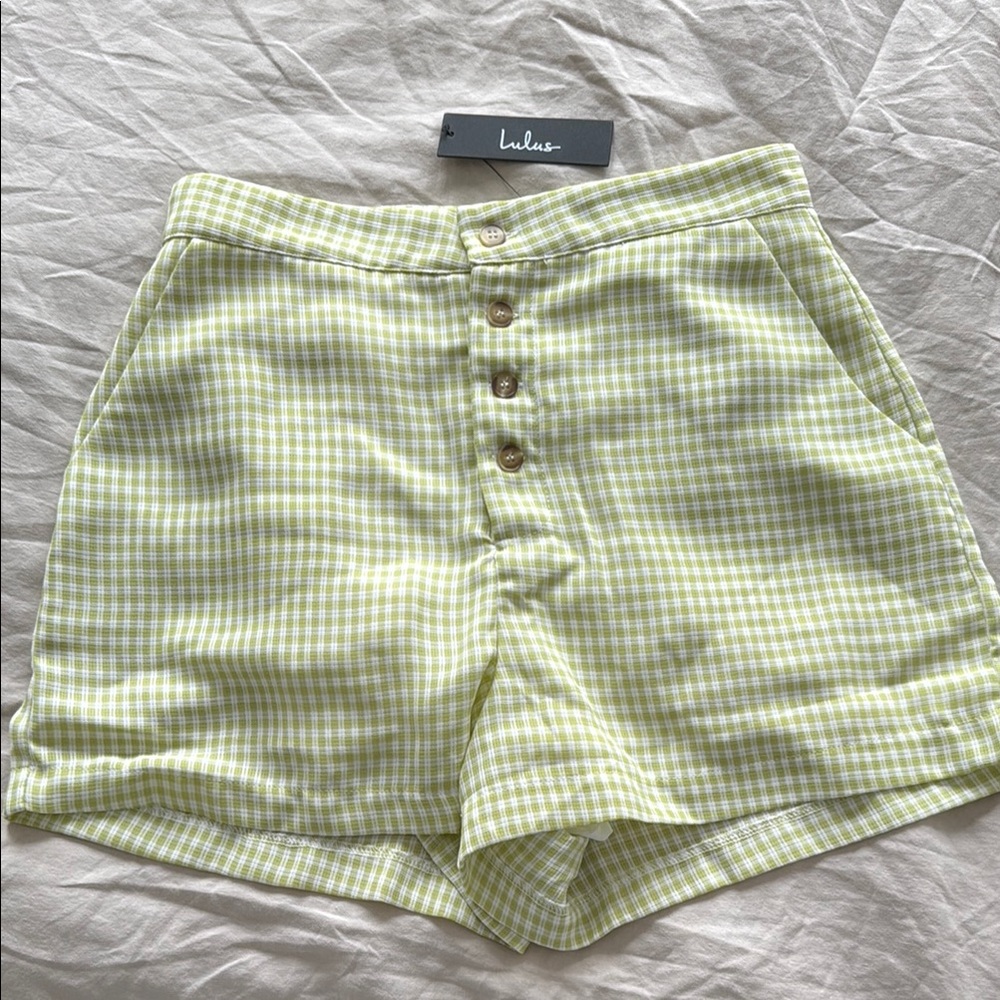 Lulu's Green Gingham Women's Shorts